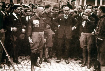 Marche sur Rome, Mussolini et chemises noires, 1922.
