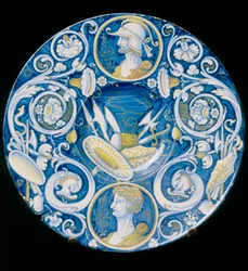 Assiette avec armes et guerriers, œuvre de la manufacture de Deruta