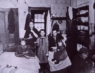 Bidonville, New York vers 1905 (photo en noir et blanc)