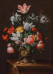 Tulipes et autres fleurs dans un vase baroque en grès peint sur un rebord en bois, vers 1630-60 (huile sur toile)