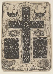 Croix latine avec oiseaux et motifs plus petits
