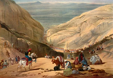 Armée émergeant du col de Shutargardan dans la vallée de Logar