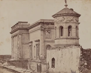 La bibliothèque, Sébastopol