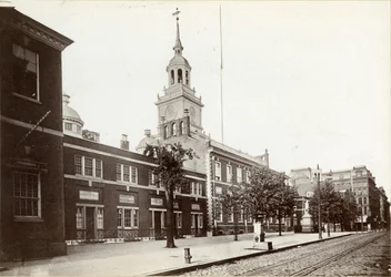 Independence Hall, Chestnut Street, côté sud entre les 5e et 6e rues, 1898
