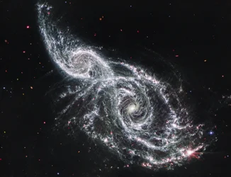 Galaxies IC 2163 et NGC 2207 (image MIRI)