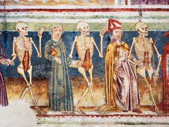 Église fortifiée de Hrastovlje, Église de la Trinité, La Mort accompagnant un évêque et un moine, Danse macabre (1490), détail des fresques de Janez Iz Kastva, Slovénie