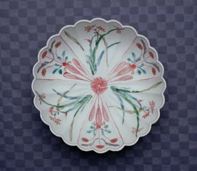 Bol en forme de chrysanthème d