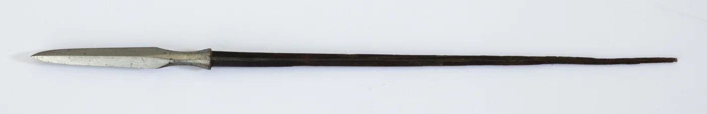 Yanone (pointe de flèche) de forme Yanagi-Ha (feuille de saule)