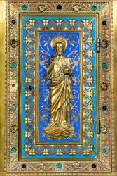 Vue intérieure, chapelle du Mont-Carmel, autel : tabernacle, Salvator Mundi sur la porte, fond d