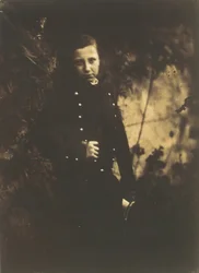 [Garçon en uniforme]