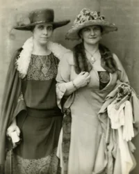 Mme Coolidge et son amie Mme Frances Parkinson Keyes, 1924