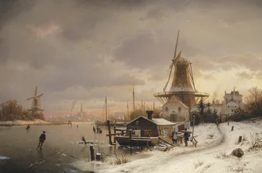 Maison-bateau sur une rivière gelée