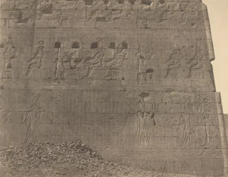 Edfou - Sculptures et Inscriptions sur la Face Orientale