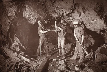 Boring an Upper, mine de East Pool, illustration de 