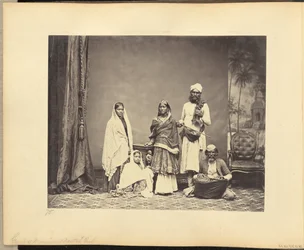 Groupe de musiciens et Nautch Girl