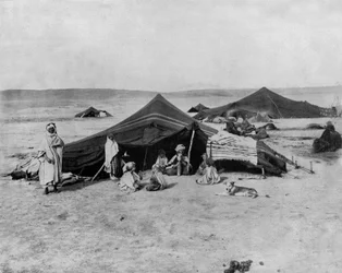Campement dans le désert du Sahara, Afrique
