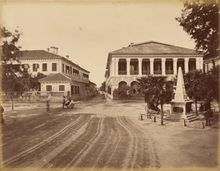 Bâtiment de Siemssen and Co. et monument de l