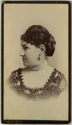Mme William Astor