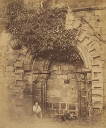 Abbaye de Kirkstall. Porte sur le côté nord, années 1850
