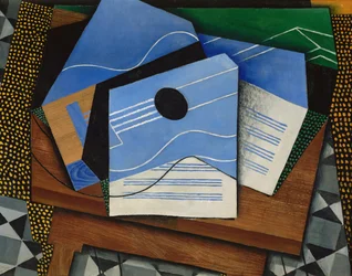 Guitare sur une table