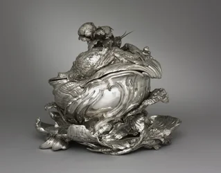 Plat, soupière et couvercle de soupière, fabriqués par Henry Adnet