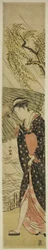 Jeune femme marchant sur une rive sous la pluie