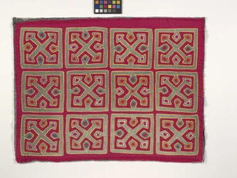 Panneau de chemise (Mola)