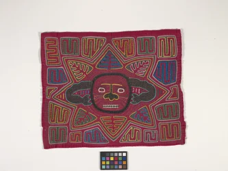 Panneau de chemise (Mola)