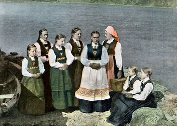 Femmes et enfants en costume national, Sognefjord, Norvège, vers 1890