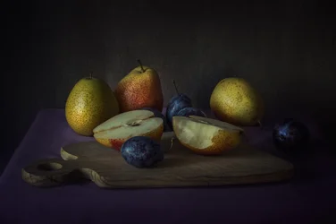 Nature morte aux fruits sombres