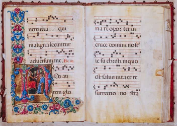 Bibliothèque Piccolomini : livre de chœur, cod. 22.7, ff. 22v-23r avec « Christ devant Pilate »