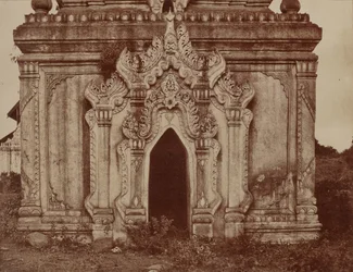 Tsagain Myo : Porte d