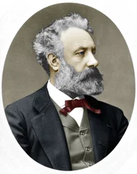 Jules Verne (1828-1905), romancier français, ici en 1877