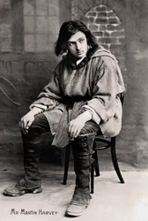 John Martin-Harvey, acteur anglais
