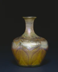 Vase, vers 1894