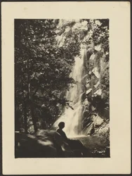 [Chiffres et cascade]