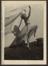 [Florence dansant sur le toit]