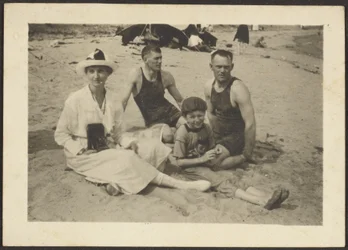 [Groupe à la plage]