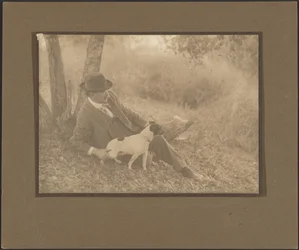 [Autoportrait avec chien]
