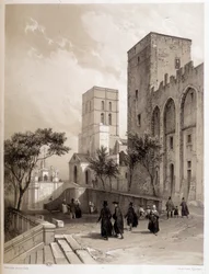 Palais des Papes à Avignon, et les promeneurs d