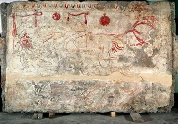 Fresque lucanienne représentant un quadrige, datant du IVe siècle av. J.-C. et provenant de la nécropole de Paestum, Italie. Museo Nazionale Archeologico, Paestum