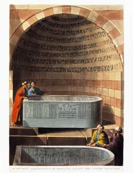 Sarcophage en basalte appelé La Fontaine des Amoureux