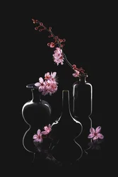 Élégants vases de fleurs