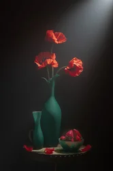 Nature morte élégante au pavot