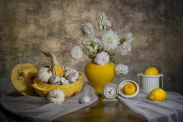 Citrons, dahlias, récolte