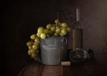 Nature morte rustique avec du vin