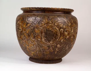 Grande jardinière des frères Martin décorée de plantes et de feuillages enroulés, 1888