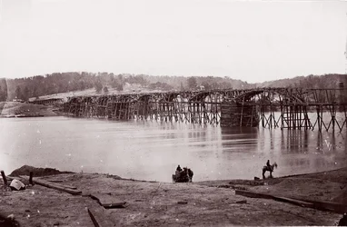 Pont sur la rivière Tennessee à Chattanooga, vers 1864