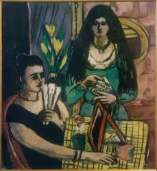 Jeune fille en noir sur vert