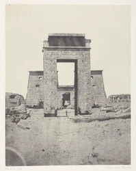 Karnak, Propylône du Temple de Khons; Thèbes